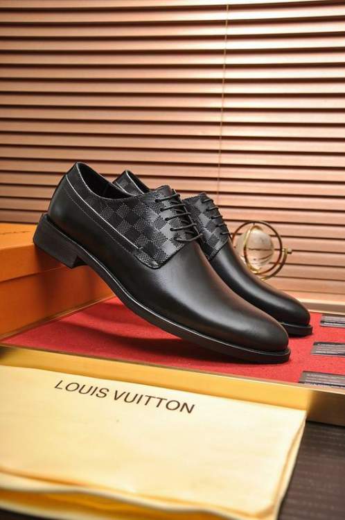 Picture of Louis Vuitton Shoes _SKULVsz38-45mnf072814441